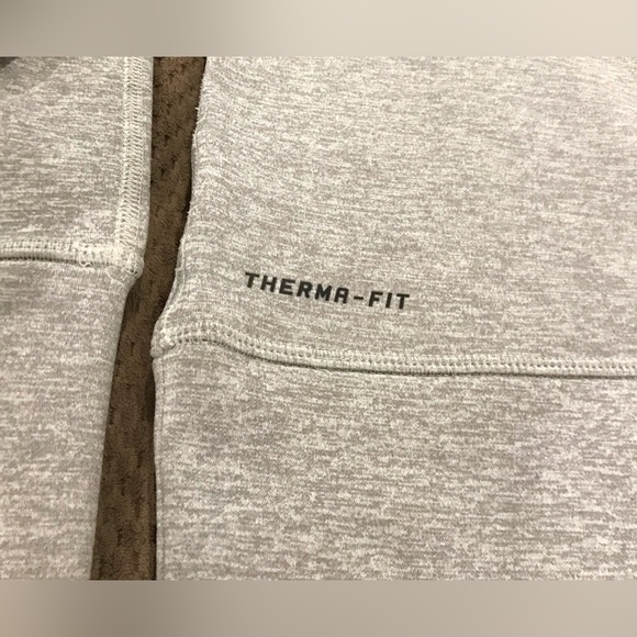 Nike Therma-Fit Heather Grey with Black Logo Thumb-Hole Pullover Hoodie - S - Picture 4 of 7